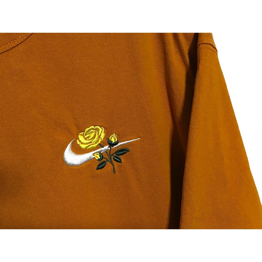 The Nike Tee Yellow Rose Swoosh Logo Loose Fit Desert Orange Shirt Mens M Sporty - Picture 2 of 6